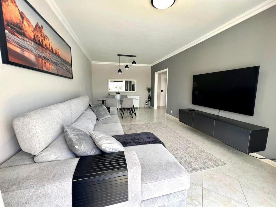 Luxury Modern Beach Apartment Quarteira Εξωτερικό φωτογραφία