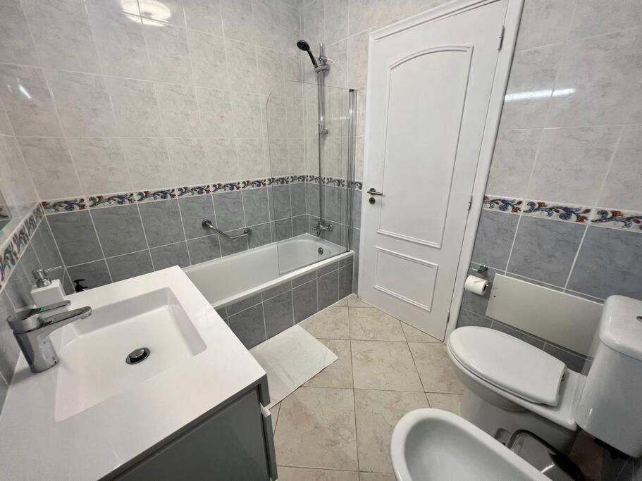 Luxury Modern Beach Apartment Quarteira Εξωτερικό φωτογραφία